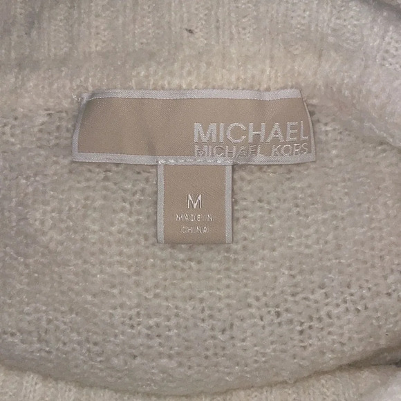Michael Michael Kors Women’s Cowl Neck Sweater Size Medium in Cream - Picture 3 of 6